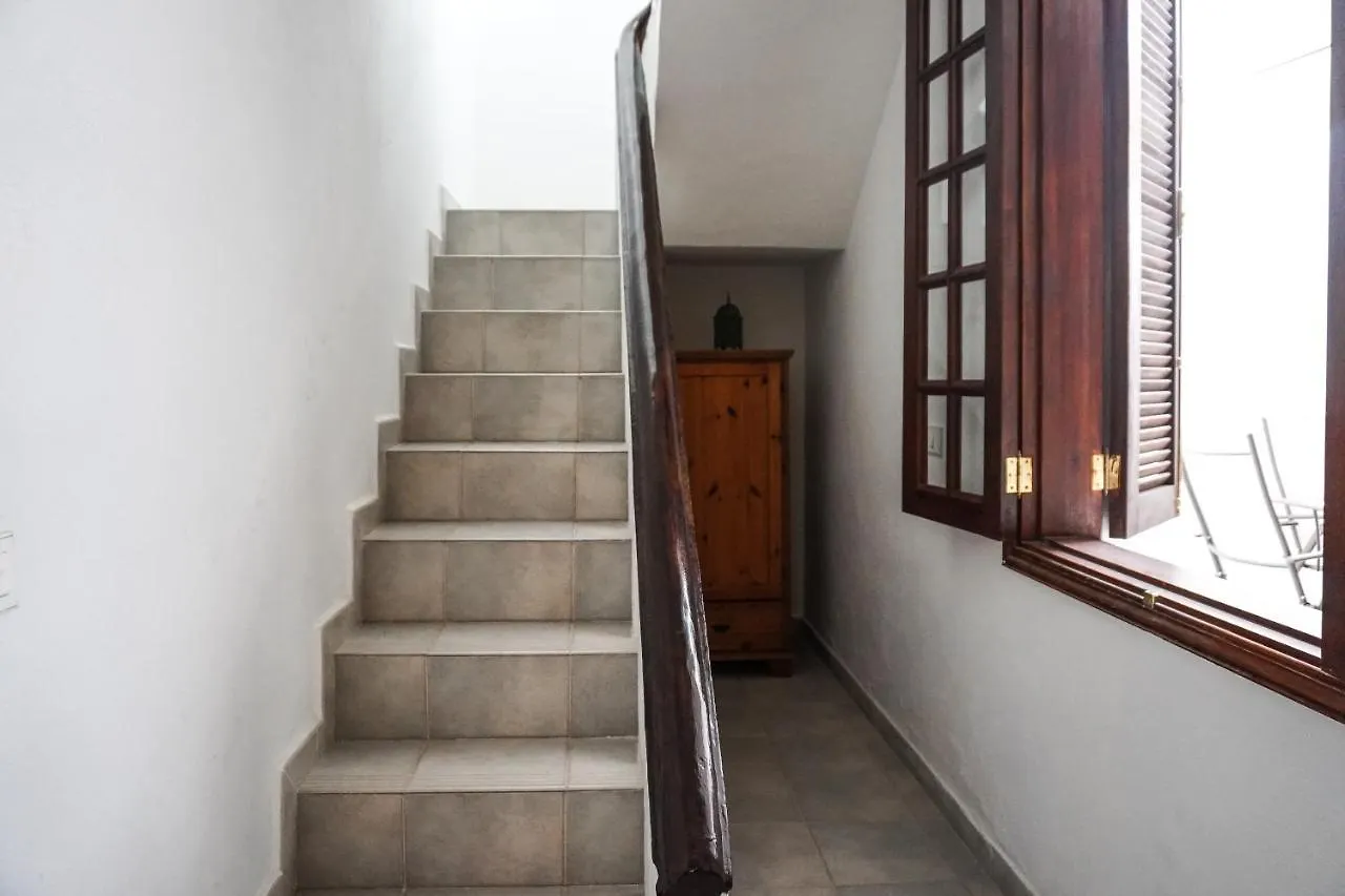 Casa Angela, Canarian Heritage لوس سيلوس بيت للعطل